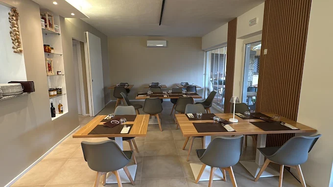 2025-06-01 Pizzeria napoletana a Cannigione