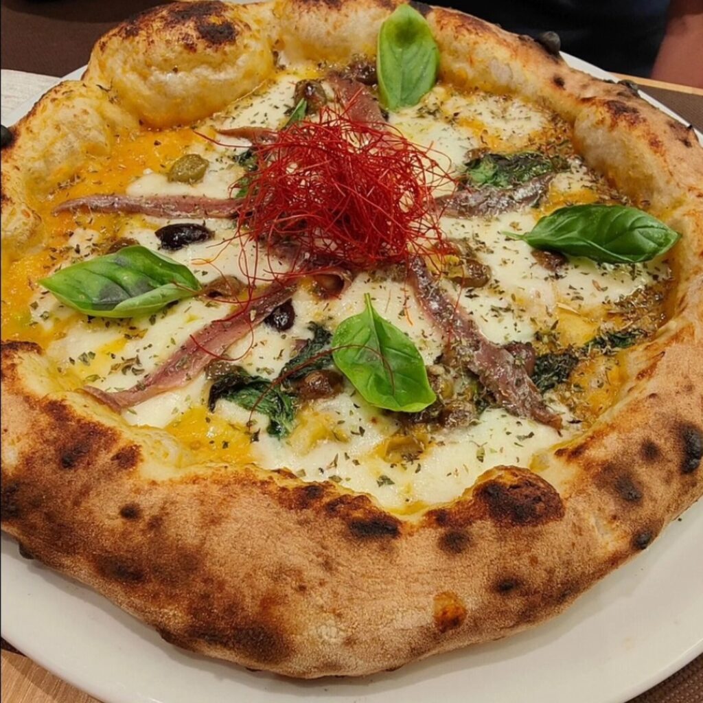 Pizzeria con giardino a Cannigione